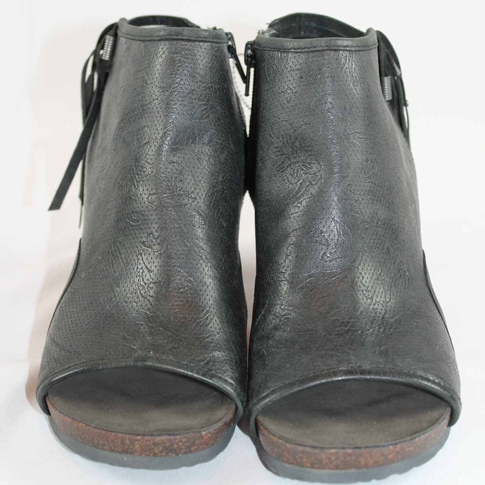 OTBT Heel Sandal Booties Black Free Spirit 8 NEW - Picture 6 of 8